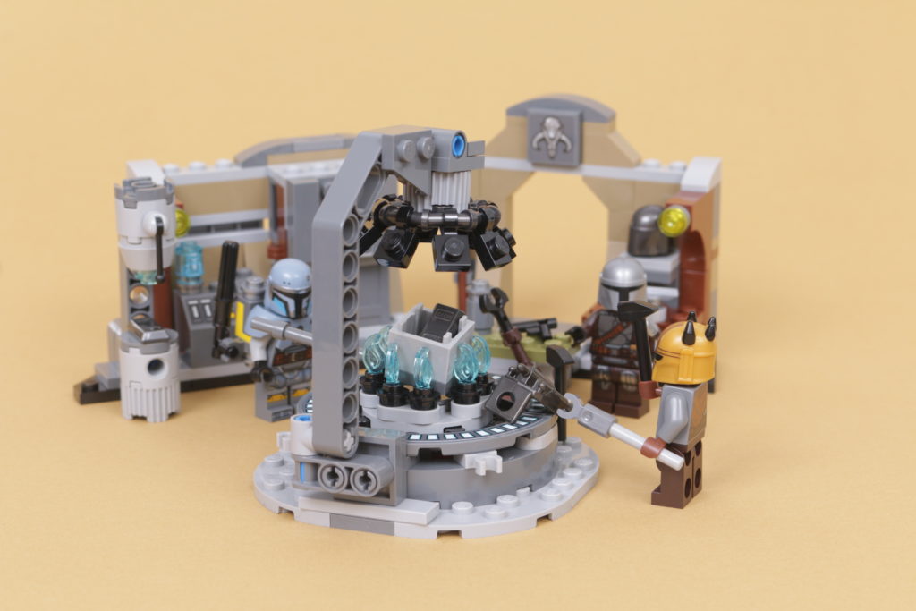 LEGO Star Wars 75319 The Armorers Mandalorian Forge review 50
