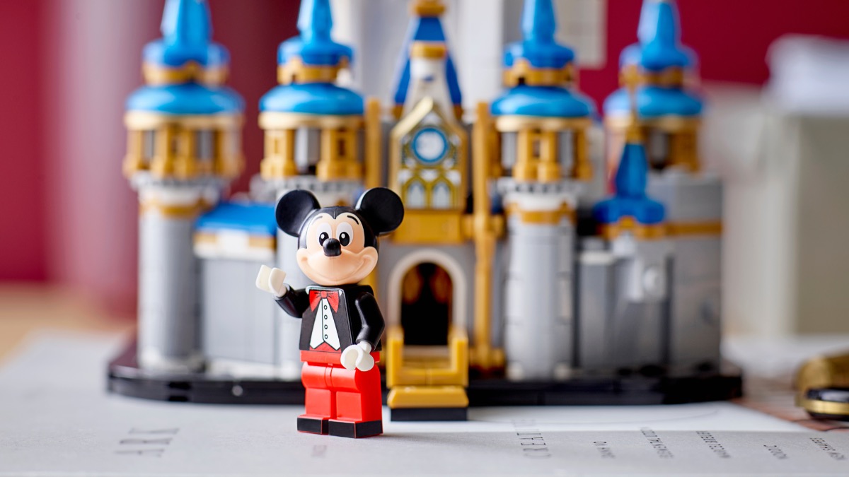 Second LEGO Disney mini castle model reported for 2024 
