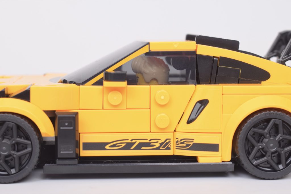LEGO Speed Champions 77239 Porsche 911 GT3 RS Super Car review 9 1024x683
