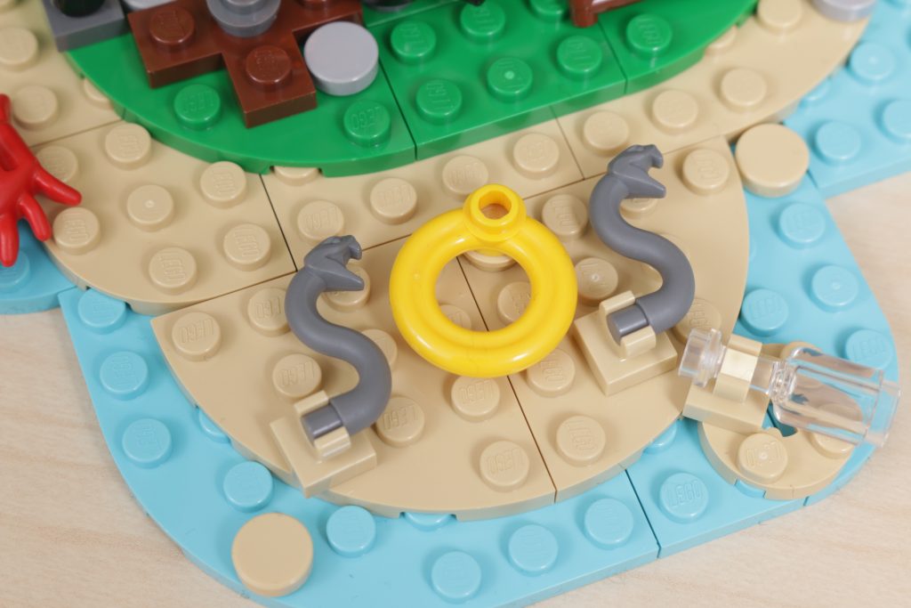 LEGO Ideas 40566 Ray the Castaway gift with purchase review 6 1024x683
