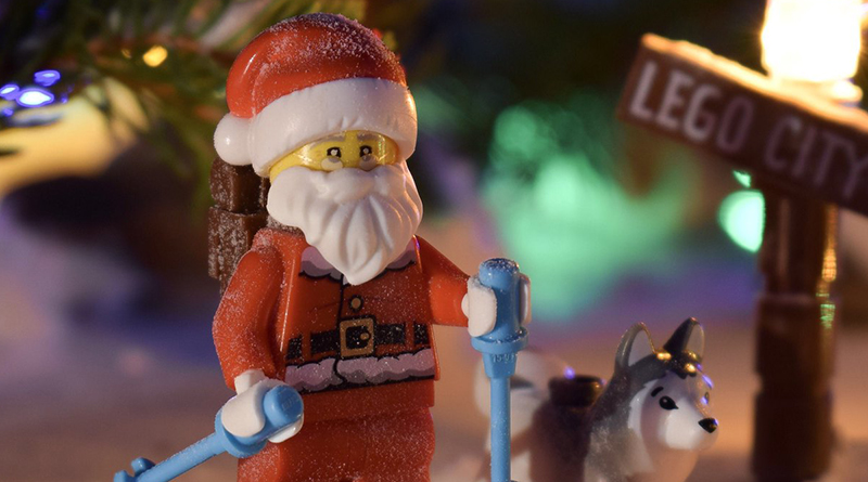Brick Pic of the Day: Christmas is coming