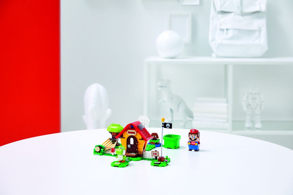LEGO Super Mario 71367 Marios House Yoshi Expansion Set 4