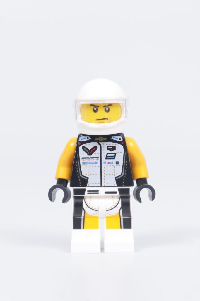 LEGO Speed Champions 76903 Chevrolet Corvette C8.R Race Car and 1968 Chevrolet Corvette review 29