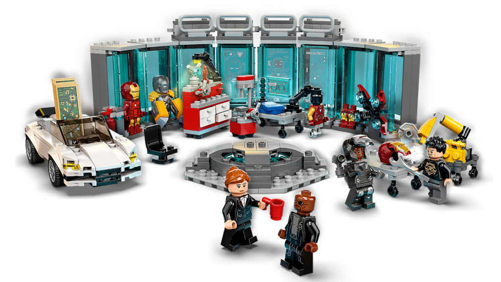 LEGO 76216 Iron Man Armoury 2 1024x576