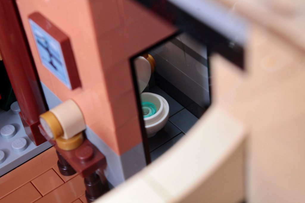 LEGO Icons 10350 Tudor Corner review 27 1024x683