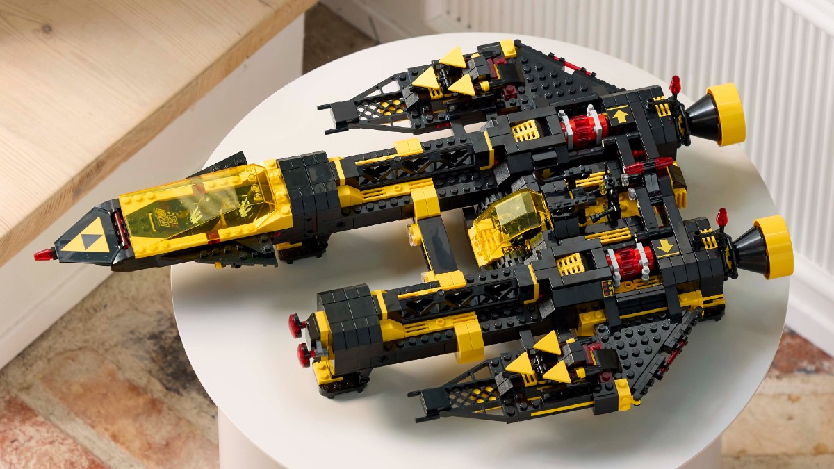 LEGO 10355 Blacktron Renegade is designed for fans of all ages
