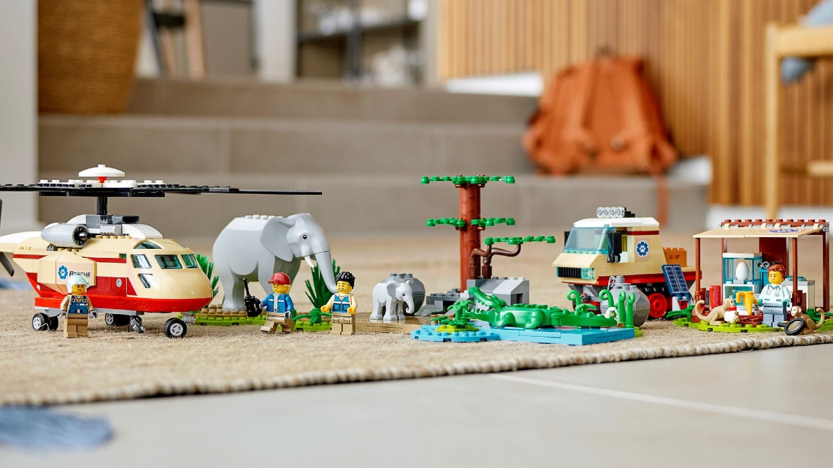 Save a huge 40% on retiring LEGO CITY 60302 Wildlife Rescue Operation