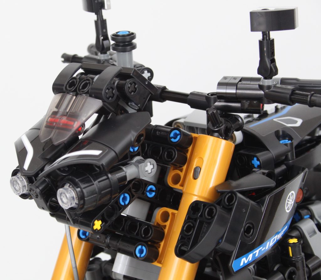 LEGO Technic 42159 Yamaha MT 10 SP review 19 1024x891