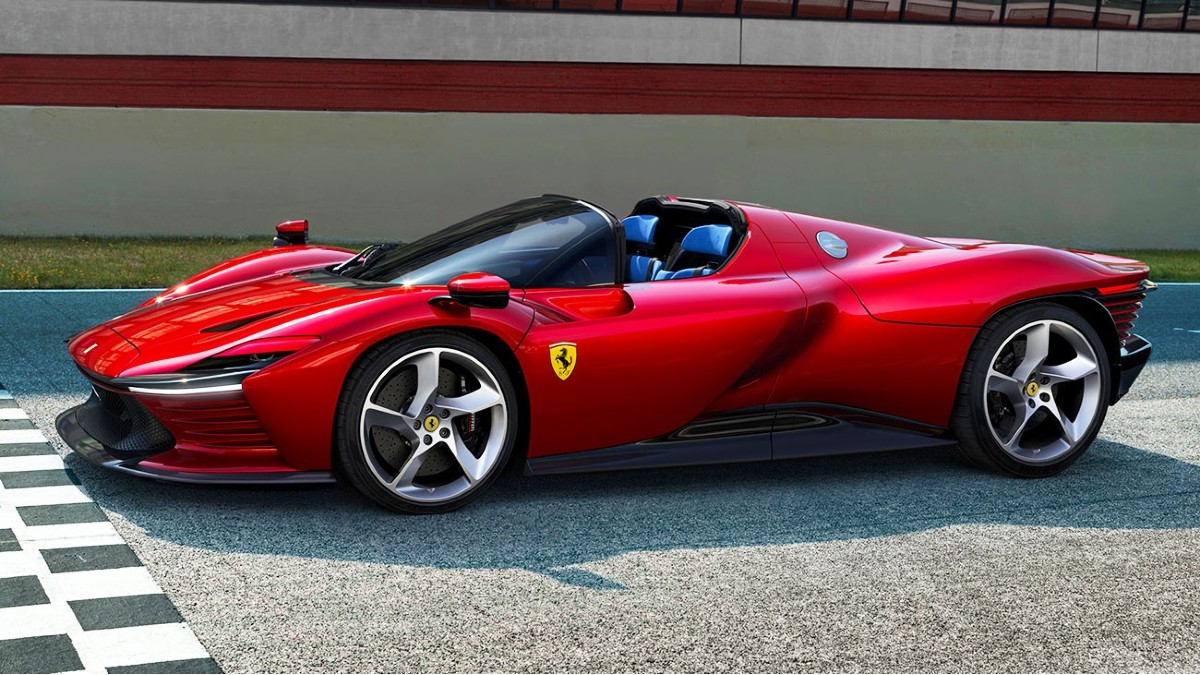 Three LEGO Technic 2022 sets found online include Ferrari Daytona SP3