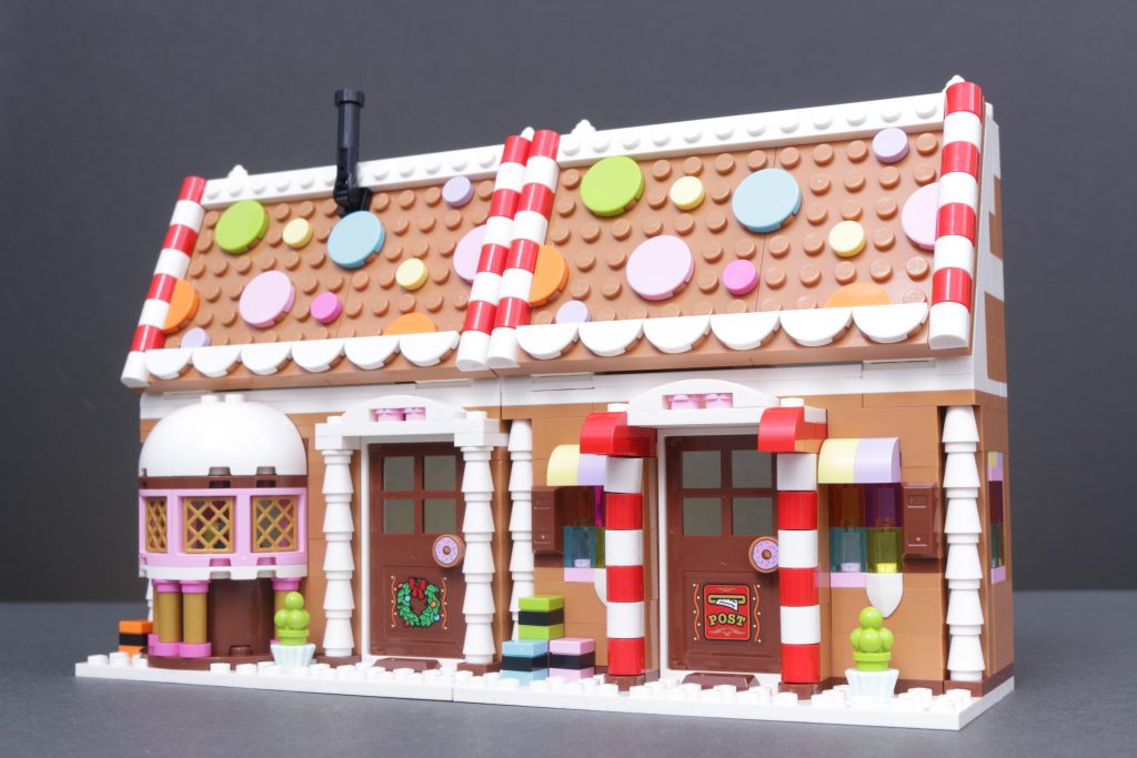 LEGO Christmas 2025 sets 40812 Snowman Ornaments 40809 Festive Gingerbread House 40820 Up Scaled Santa Minifigure 40806 Gingerbread AT AT Walker review 9 1024x683