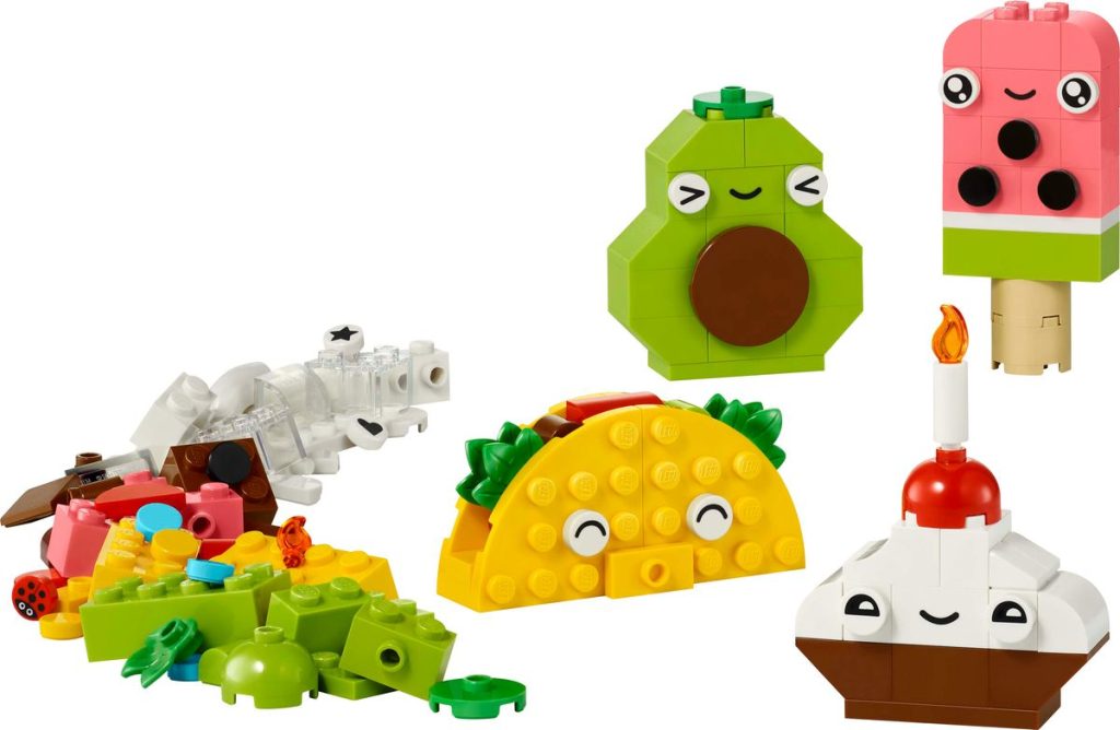 LEGO Classic 11039 Creative Snack Building Fun 1 1024x668