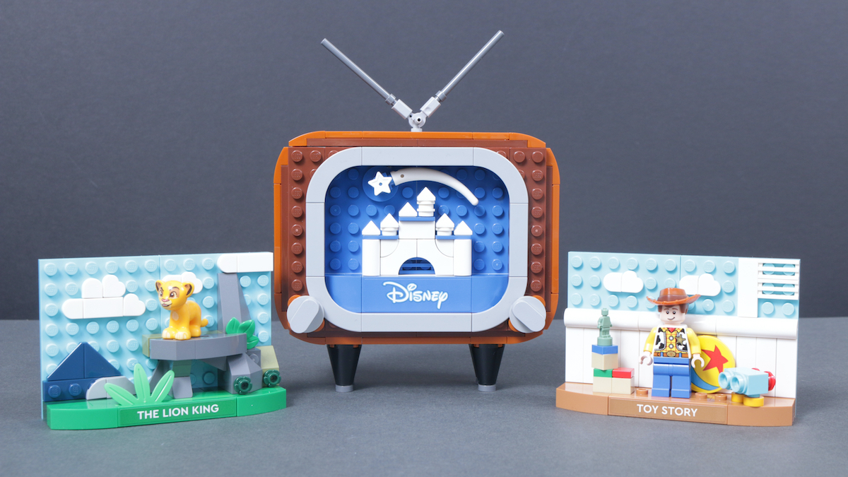 This is the best LEGO Disney GWP of the year