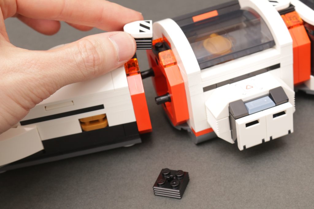 LEGO City 60446 Modular Galactic Spaceship review 25 1024x683
