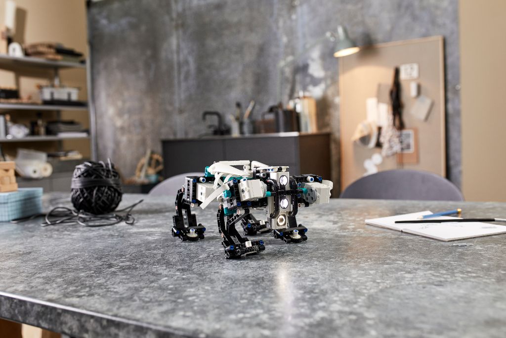 LEGO Mindstorms 51515 Robot Inventor 19