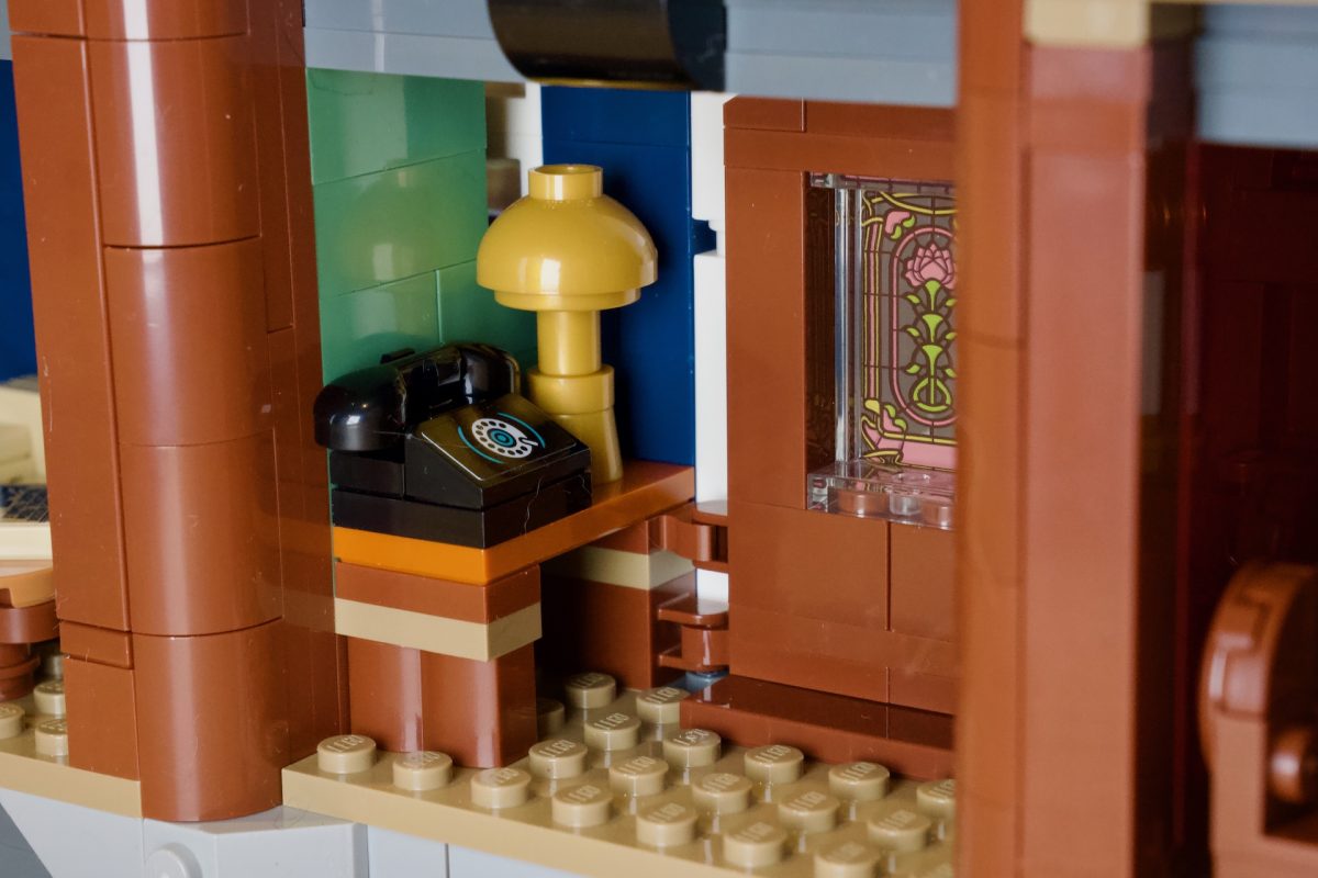 LEGO Icons 11370 Stranger Things The Creel House review 19 1200x800