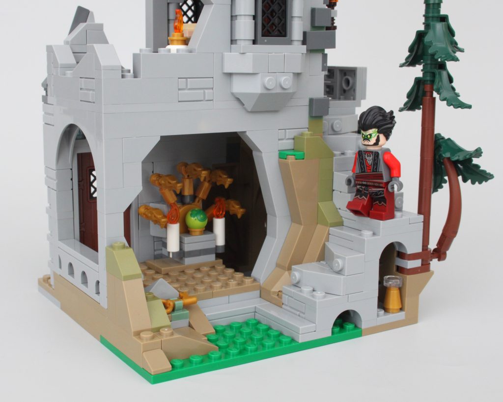 LEGO Ideas 21348 red dragons tale dungeons and dragons review 109 1024x819