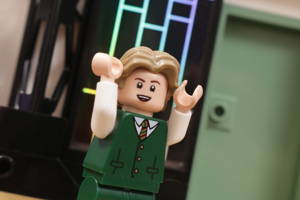 LEGO Ideas 21339 BTS Dynamite Bangtan Boys Jin Suga j hope RM Jimin V Jung Kook review 64 1024x683