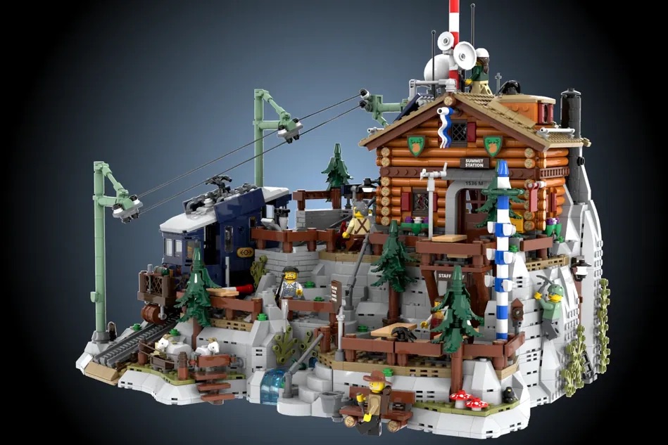 LEGO Ideas Summit Station 2