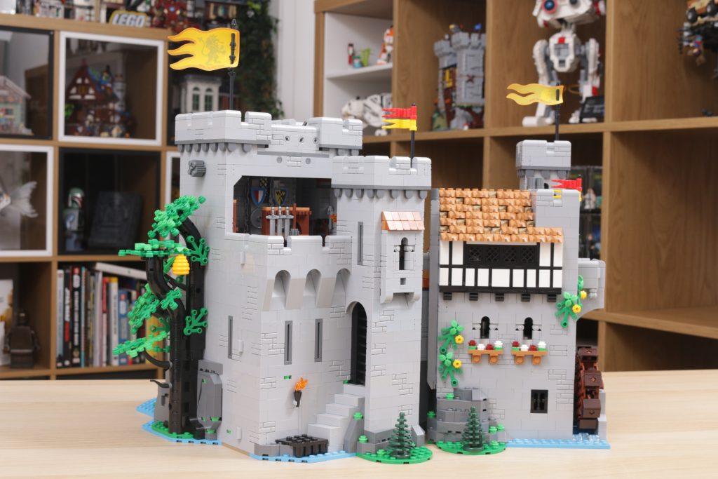 LEGO ICONS 10305 Lion Knights Castle review 5 1024x683
