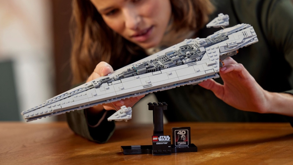 LEGO Star Wars 75356 Executor Super Star Destroyer featured 1 1024x576
