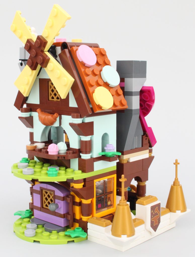 LEGO 40657 Dream Village Dreamzzz review 43 775x1024