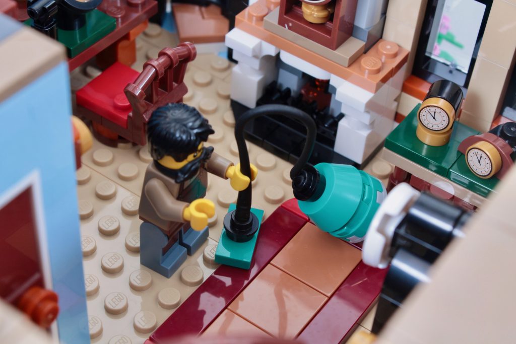 LEGO Icons 10350 Tudor Corner review 39 1024x683