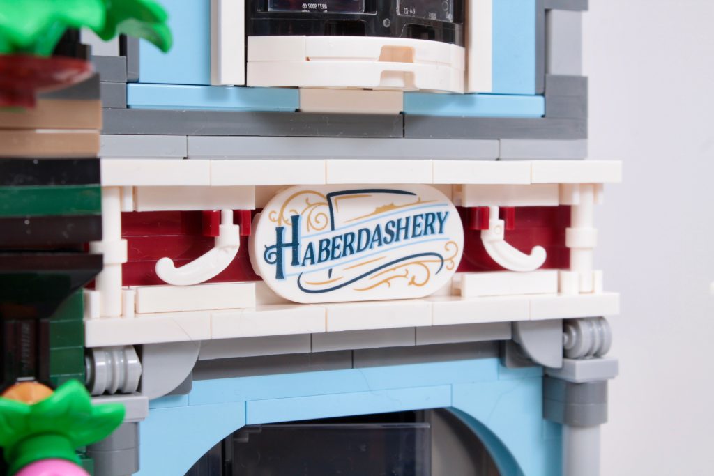LEGO Icons 10350 Tudor Corner review 14 1024x683