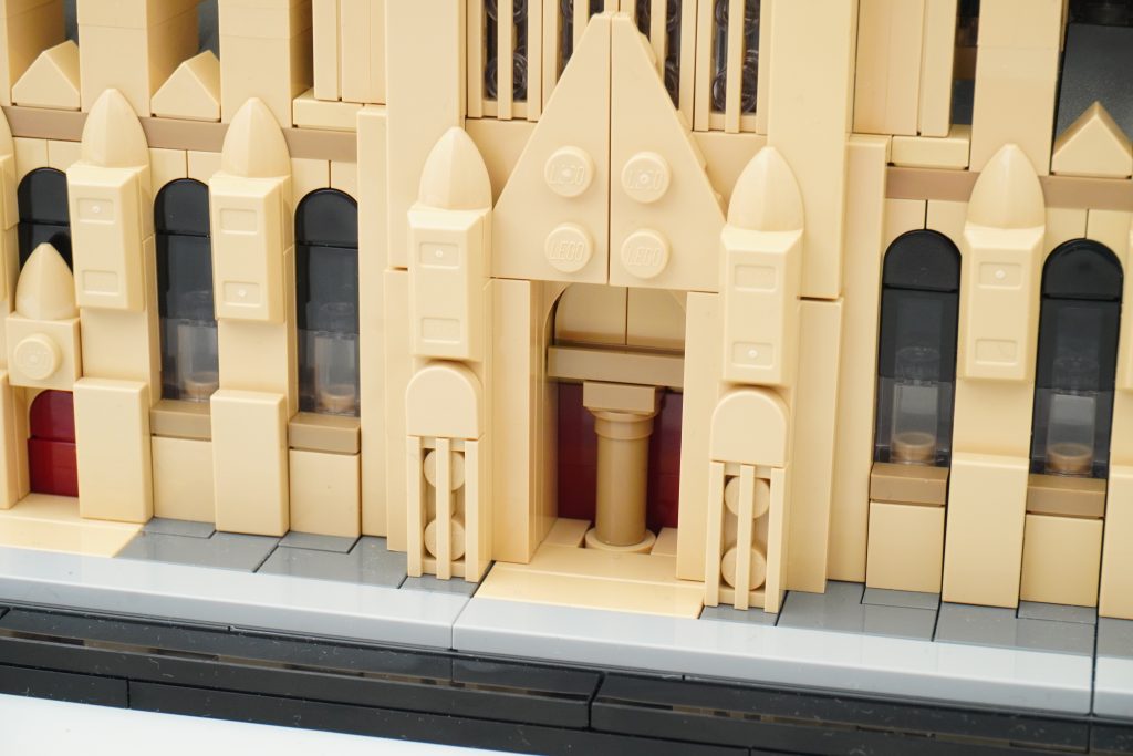 LEGO Architecture 21061 Notre Dame de Paris review 21 1024x683