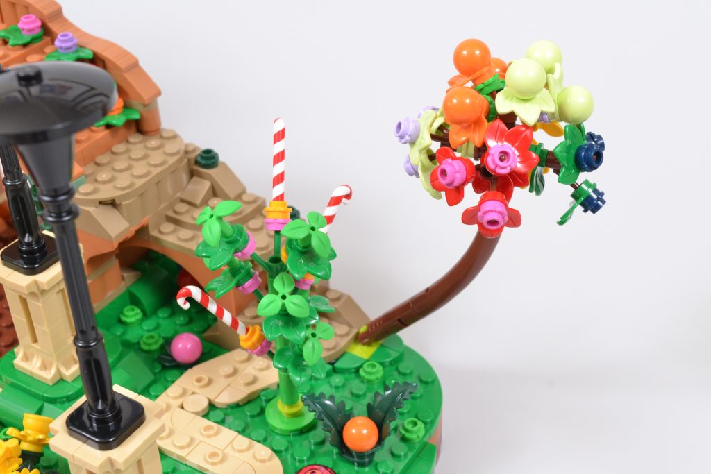 LEGO Ideas 21360 Willy Wonka the Chocolate Factory 23 1024x683