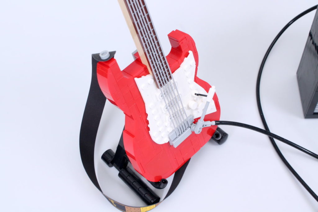 LEGO Ideas 21329 Fender Stratocaster review 31 1024x683