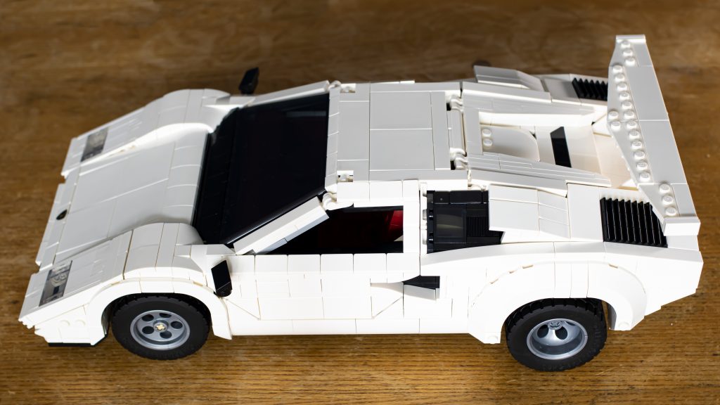 LEGO Icons 10337 Lamborghini Countach 5000 Quattrovalvole 17 1024x576