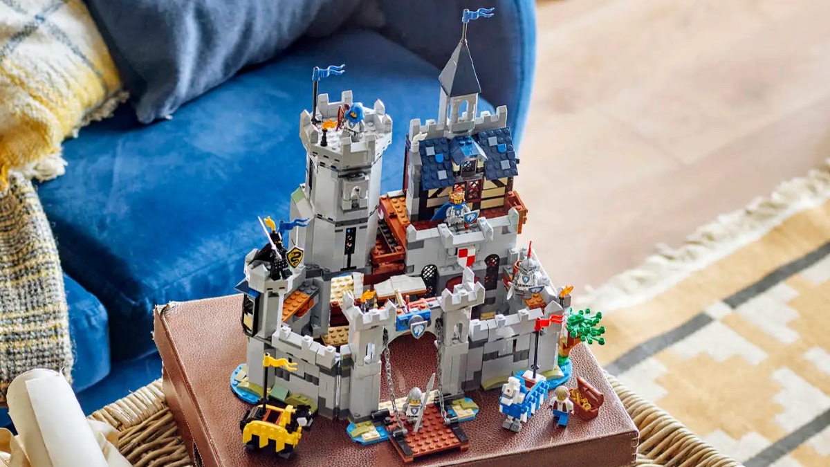 Bag a LEGO castle combo with these three Friday deals